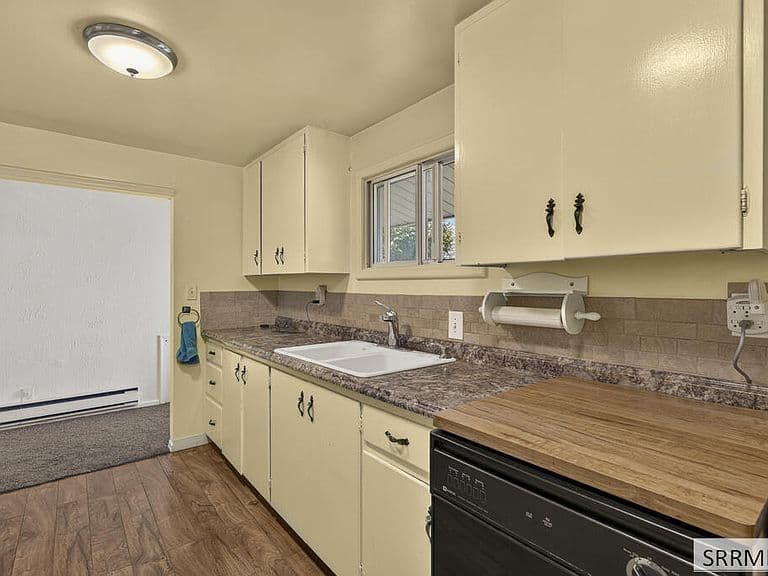 1549 Westland Ave photo 4