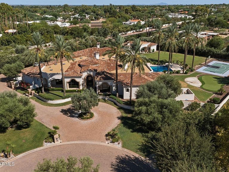 6385 E ROYAL PALM Road photo 2