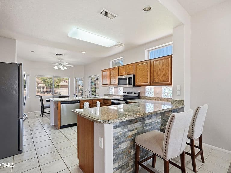 15107 W LAS BRIZAS Lane photo 4