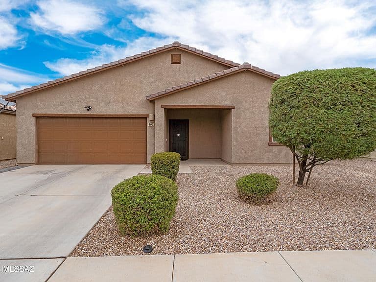 4951 E Wash Overlook Dr photo 1