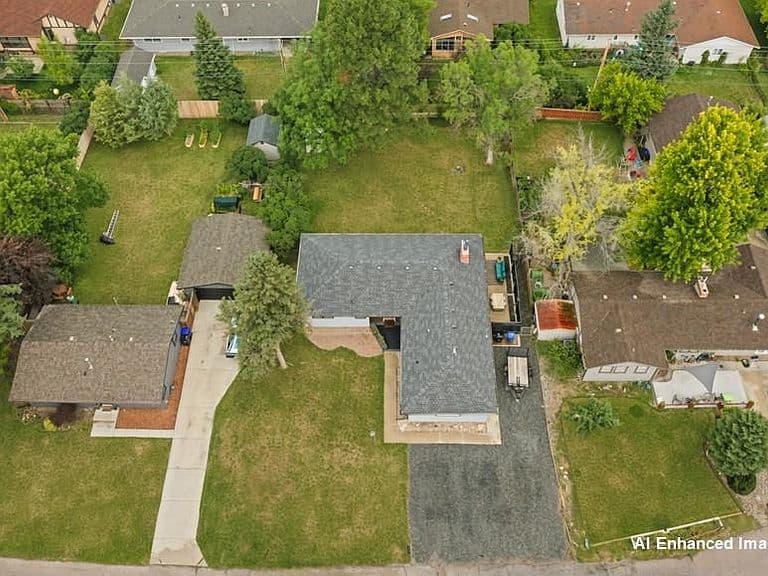 3814 Crocus Ln photo 3