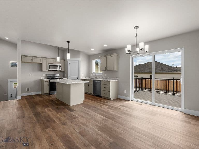 2220 Oriole Dr photo 5