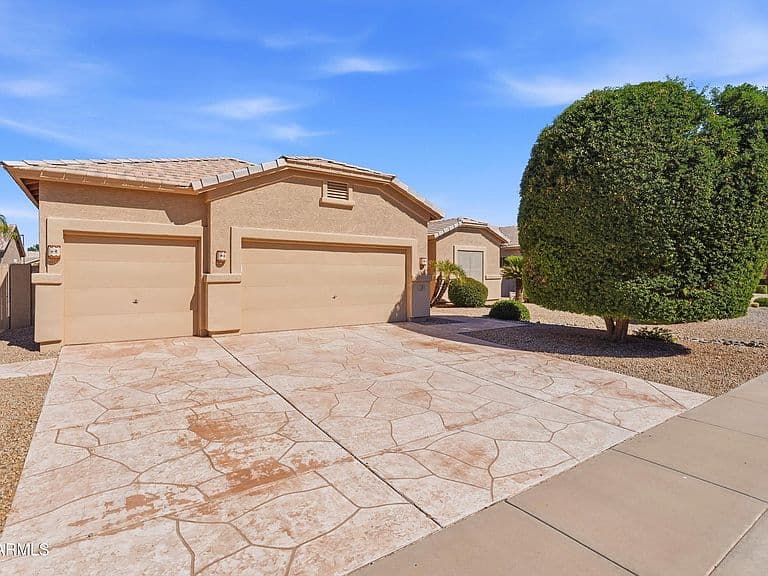 1150 E WESTCHESTER Drive photo 2