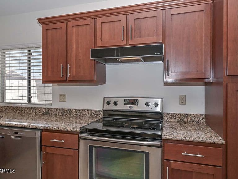 7629 W KRISTAL Way photo 2