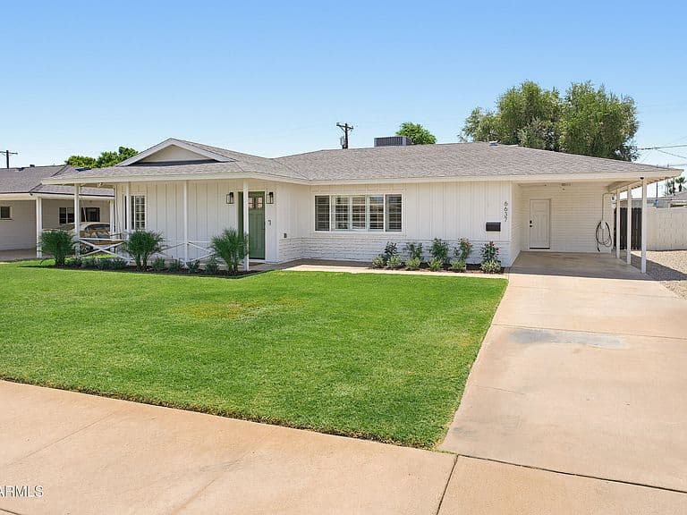 6637 E Hubbell Street photo 3