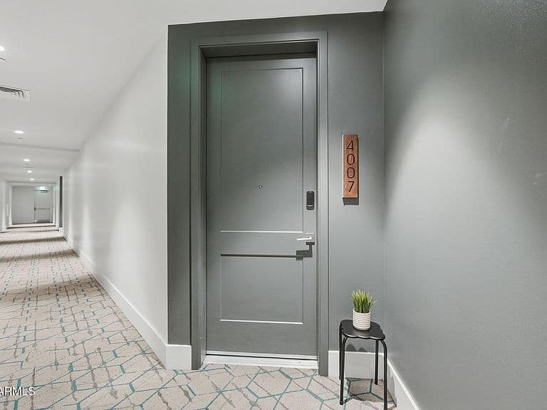 3131 N Central Ave #4007 photo 2