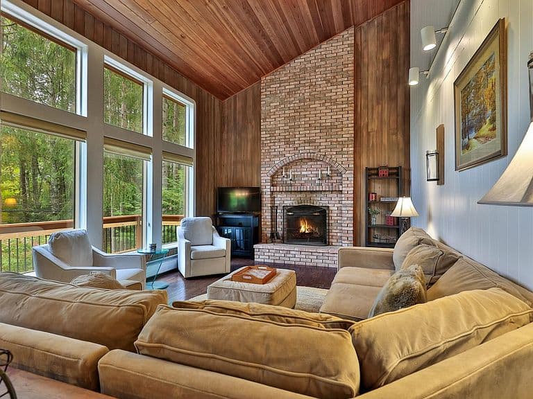 26 Ellisons Lake Road photo 3