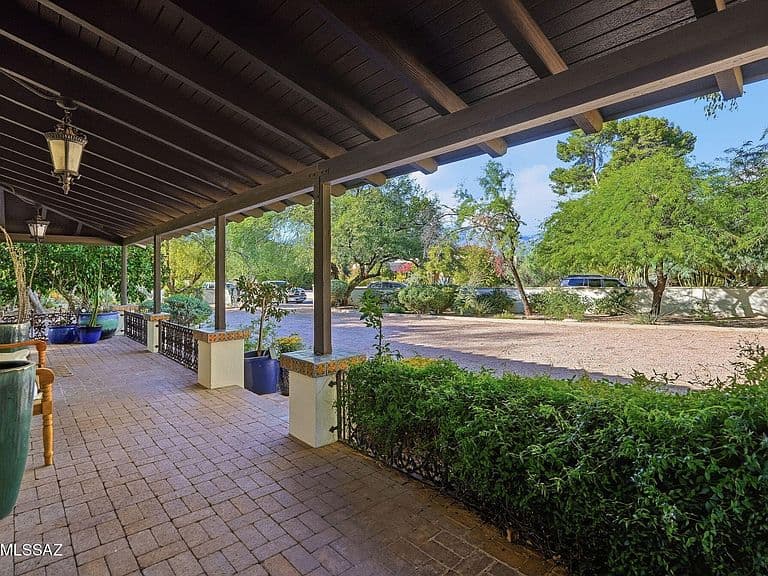 6540 E Miramar Dr photo 5