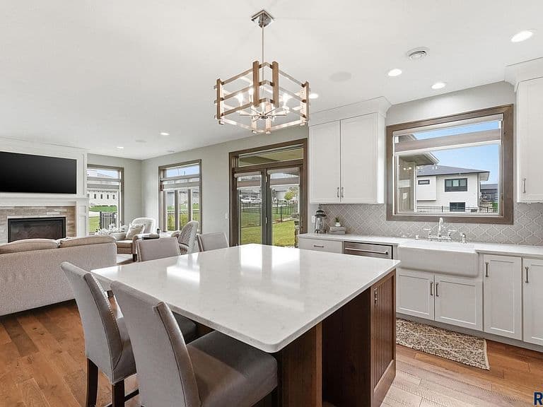 912 S Torrey Pine Ln photo 5