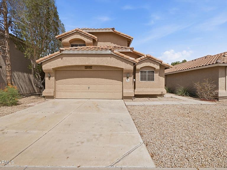 7942 W Paradise Drive photo 2