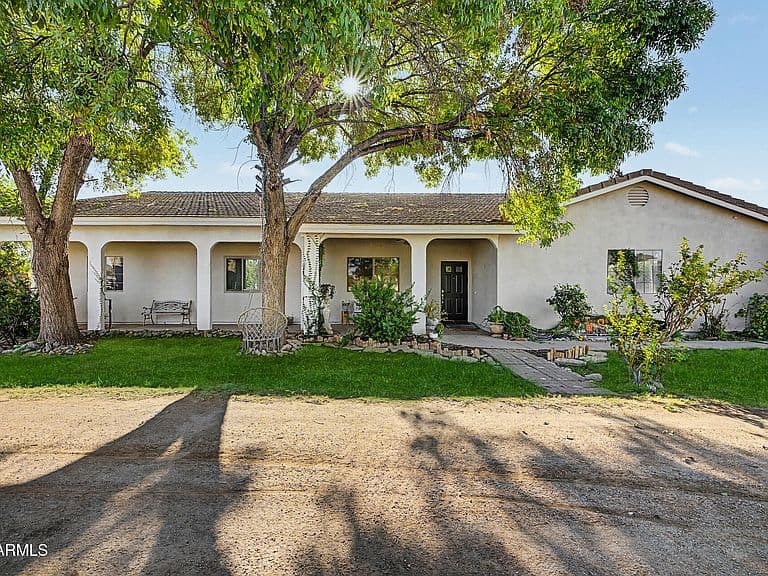 21654 S 158TH Street photo 1