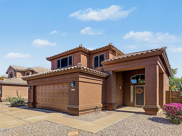 13441 S 47TH Street photo 1