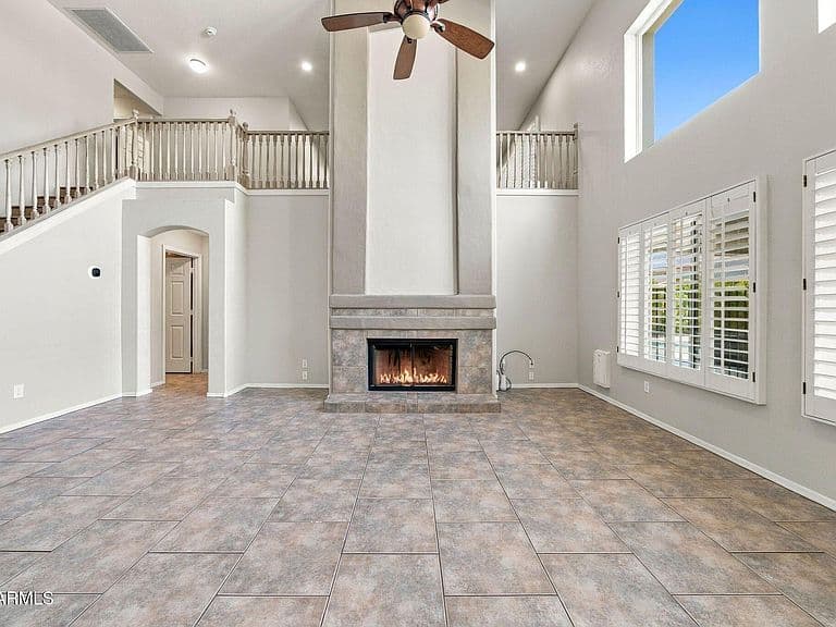 6564 W LONE CACTUS Drive photo 5