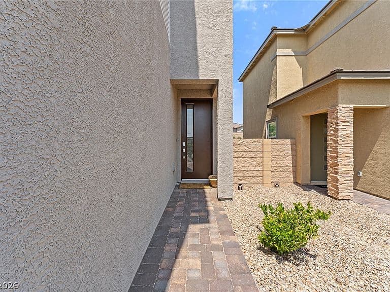 8879 Roadrunner Ravine St photo 2