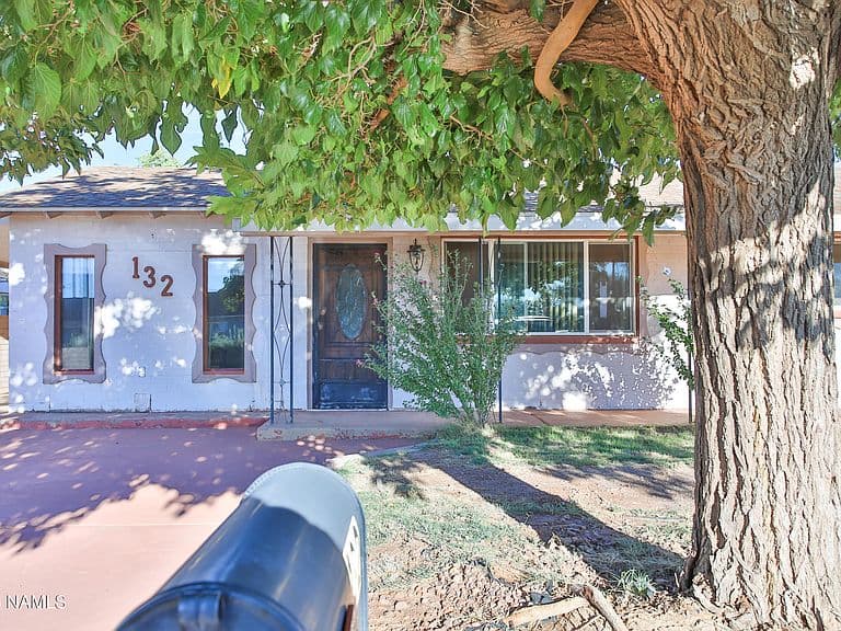 132 Yuma Dr photo 1
