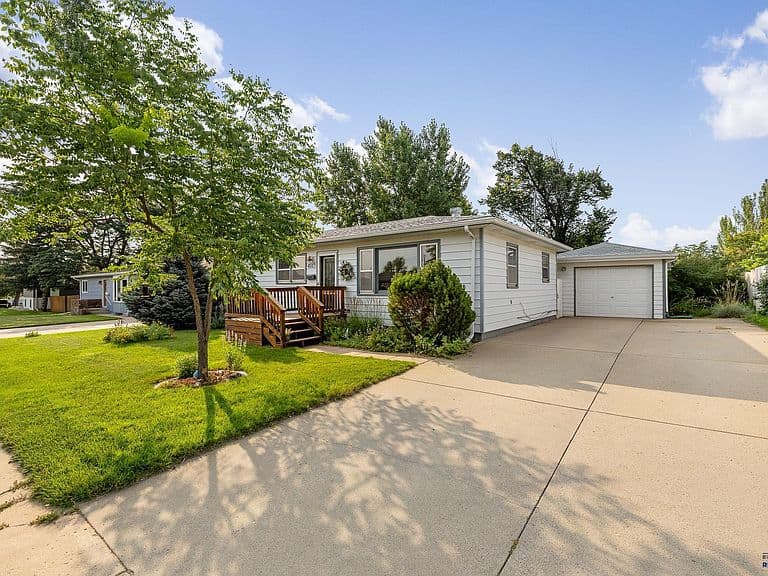 4213 Brookside Dr photo 2