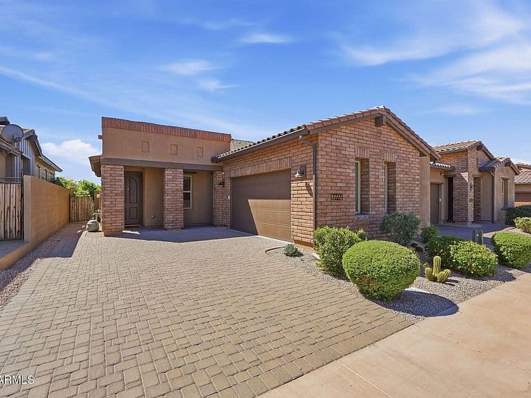 7227 E Calle Primera Vista photo 1