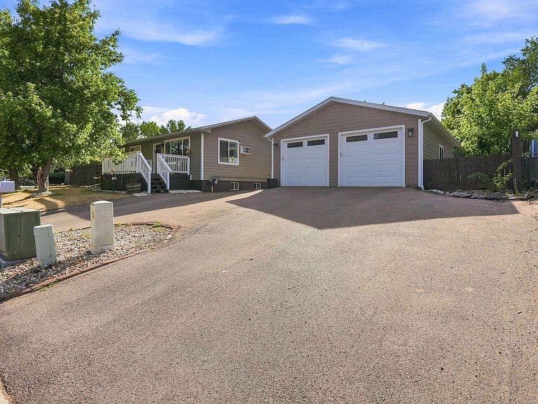 2501 Fox Rd photo 2