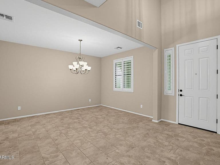 43813 N ERICSON Lane photo 4