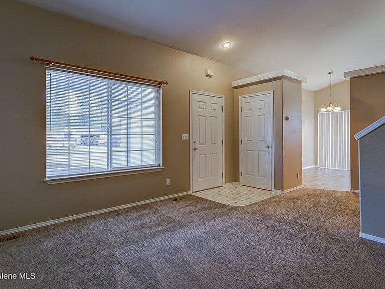 7523 N Heartland Dr photo 4