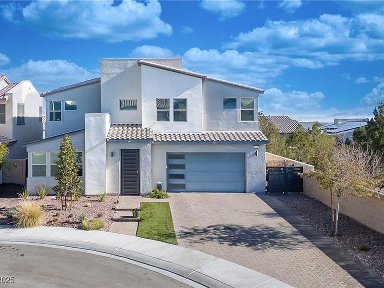 8320 Carabiner Ct photo 4