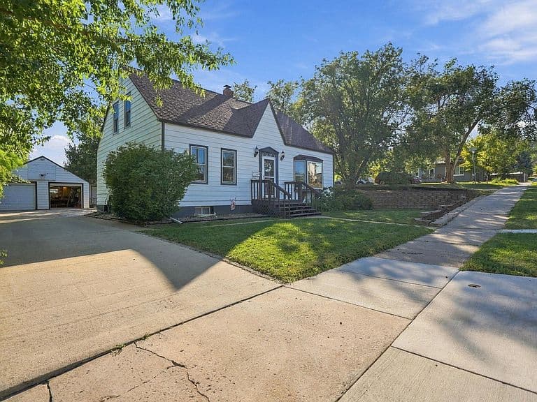 1221 Quincy St photo 3