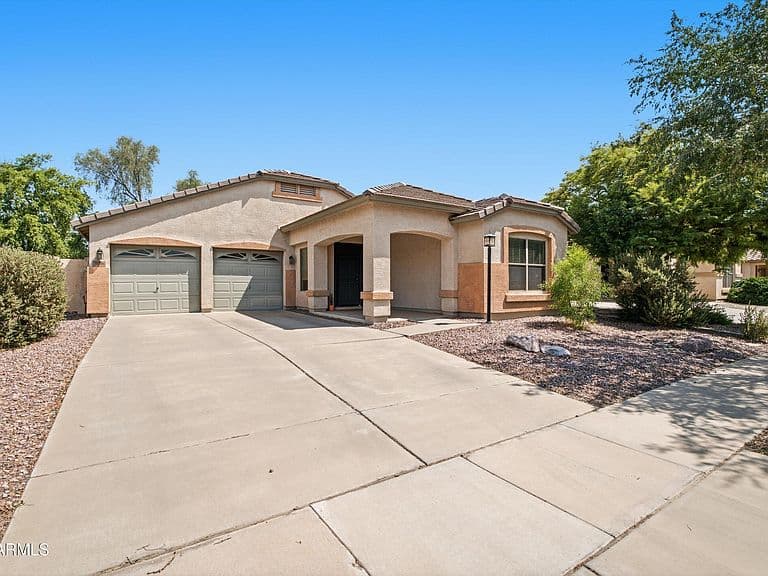 3336 E JOSEPH Way photo 2