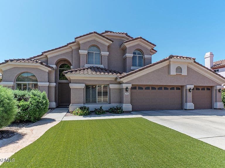 5545 E Helena Drive photo 1