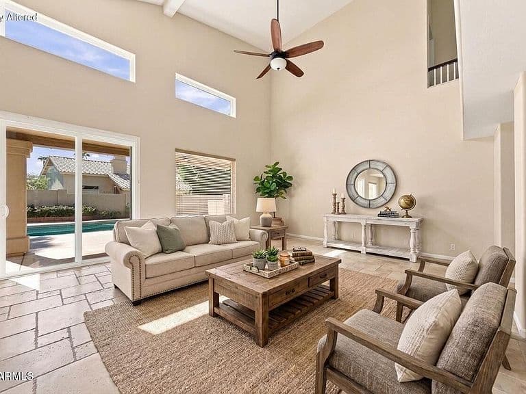 5921 W LOUISE Drive photo 4