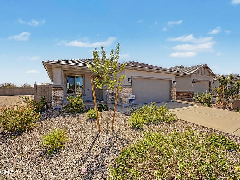 16971 W SPUR Drive photo 2