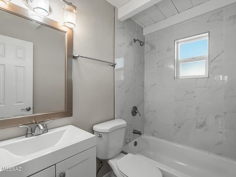3236 E Bermuda St photo 5
