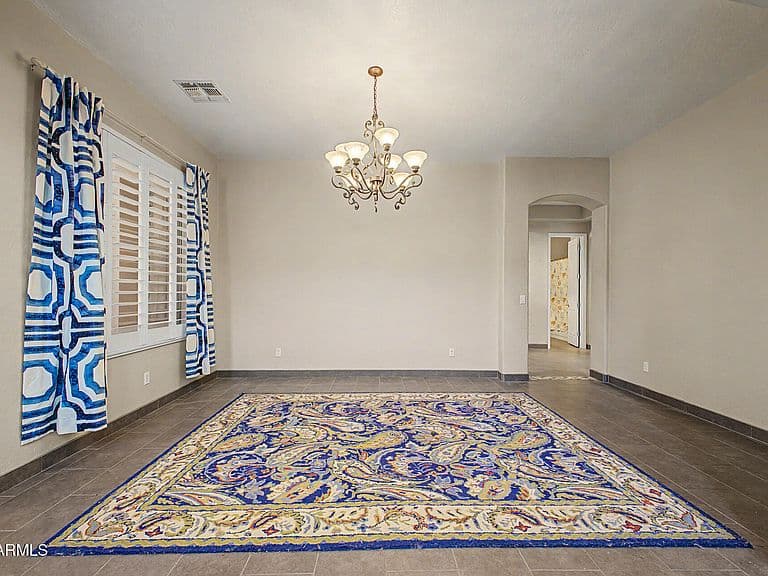 1412 N VINCENT Circle photo 5