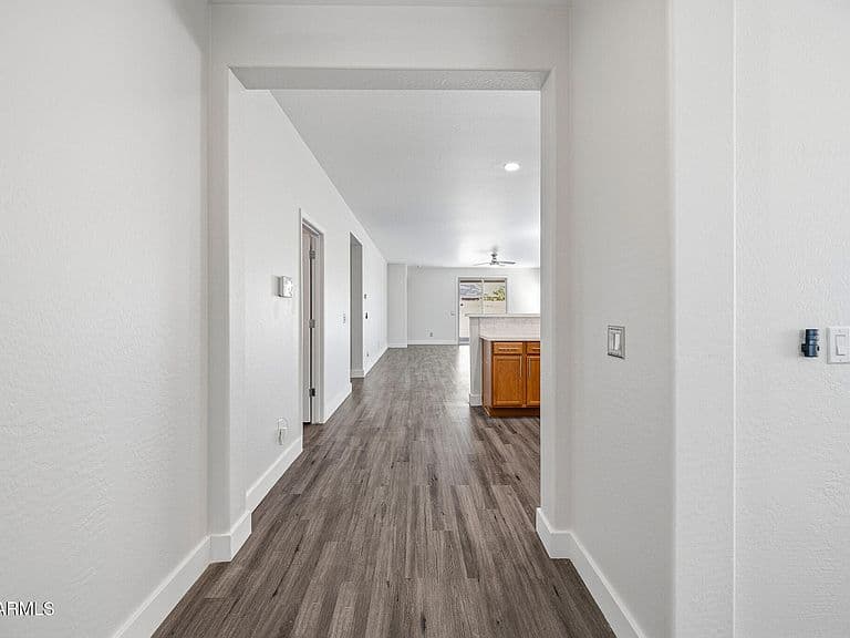 23614 W CHICKASAW Street photo 5
