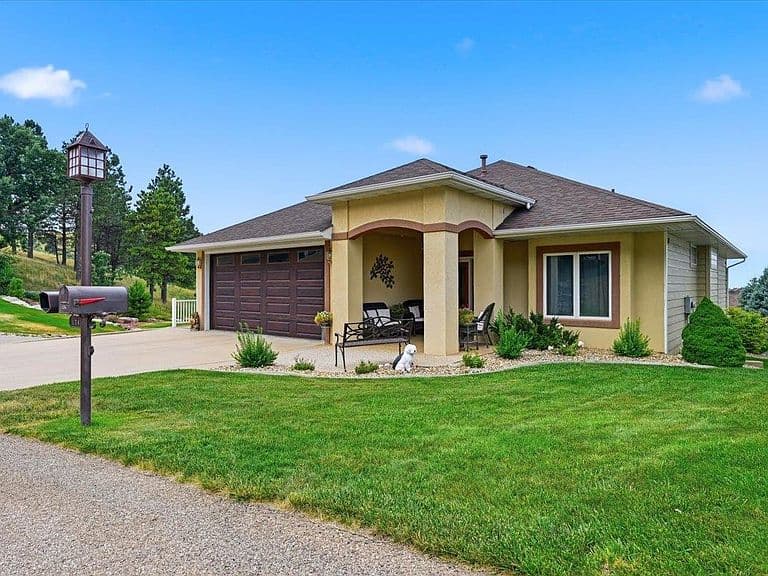 124 Stone Gate Dr photo 1