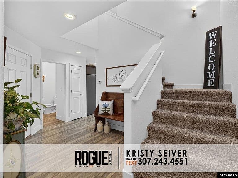 6863 Umpqua River Rd photo 3