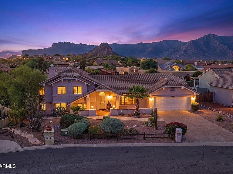 6653 S SINAGUA Court photo 2