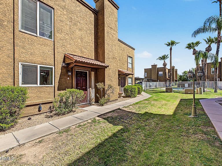 16225 N 30TH Street #3 photo 4