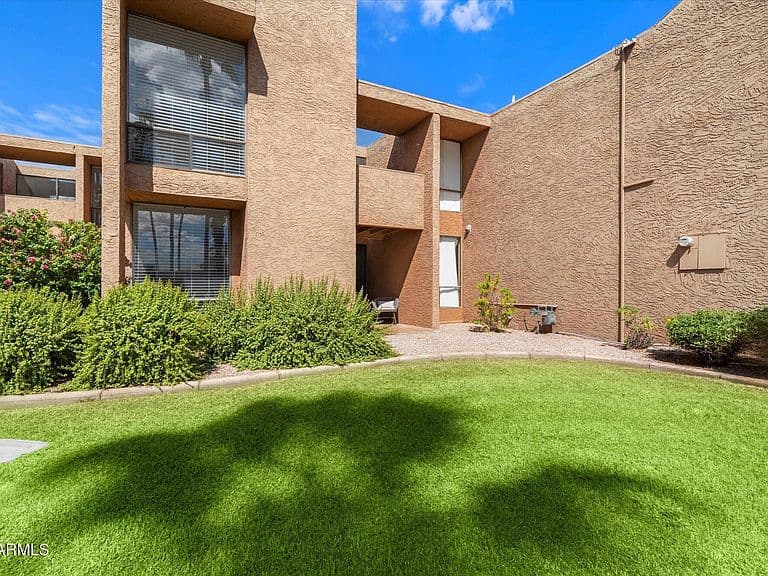 7401 N SCOTTSDALE Road #16 photo 1