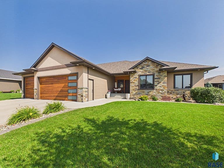 1008 S Torrey Pine Ln photo 1