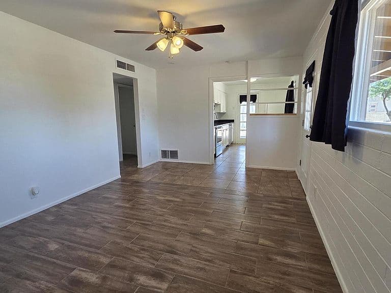 336 S WEAVER Drive photo 5