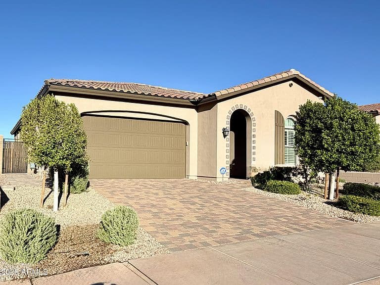 10736 N 124TH Place photo 1