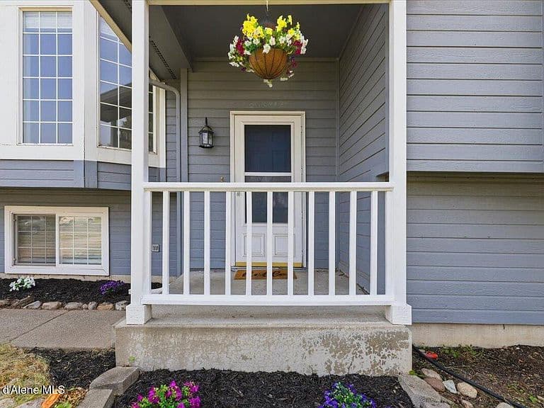 2075 N Stagecoach Dr photo 4