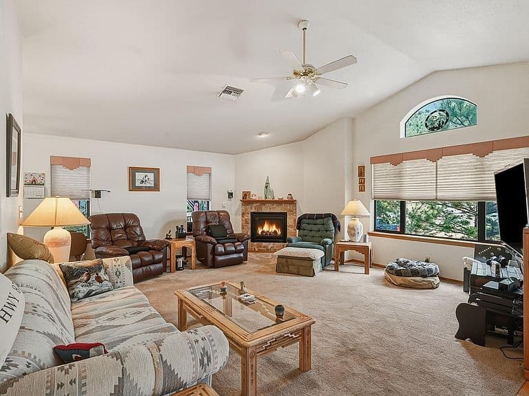 108 S Forest Park Dr photo 3