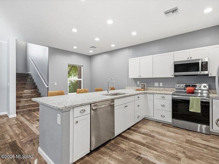 5318 S Civano Blvd photo 4
