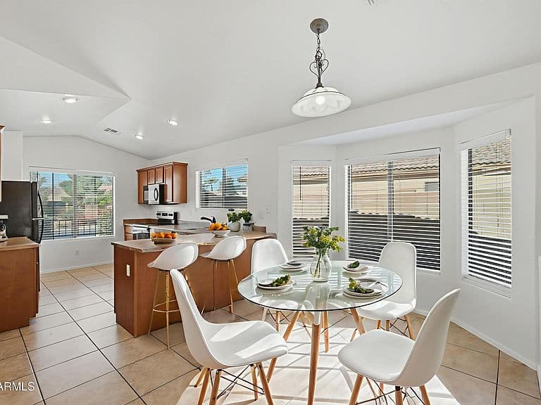 3207 S 94th Ave photo 3