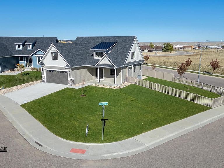 5401 Dolomite Cir photo 1