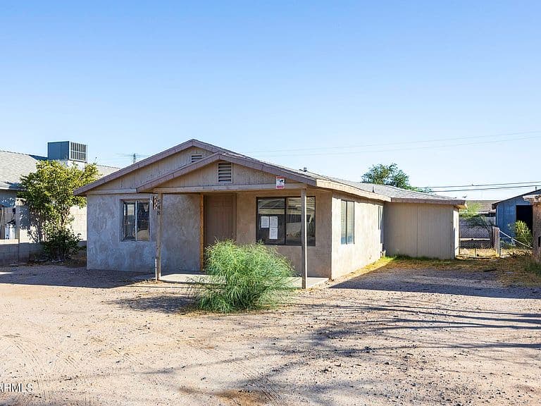 548 W DEWEY Avenue photo 3