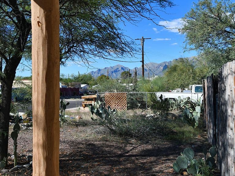 3044 N Dale Ave photo 2