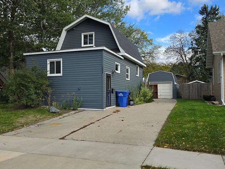 1306 18th St S photo 1