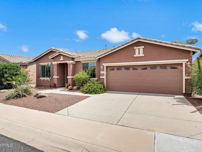 42621 W HEAVENLY Place photo 2